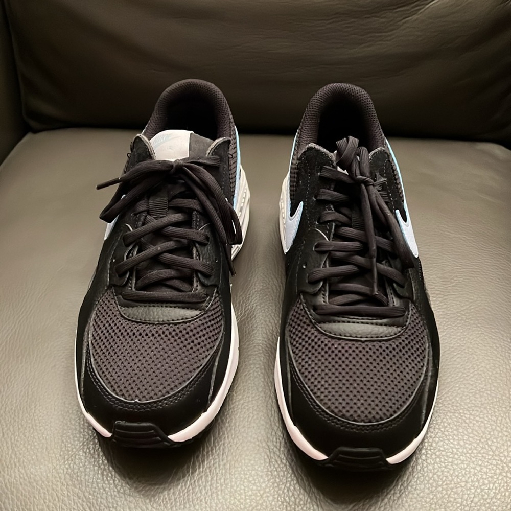 Nike Air Max - Picture 2 of 5